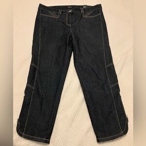 Renuar Dark Wash Women’s size 8 capri/crop pants zippered legs